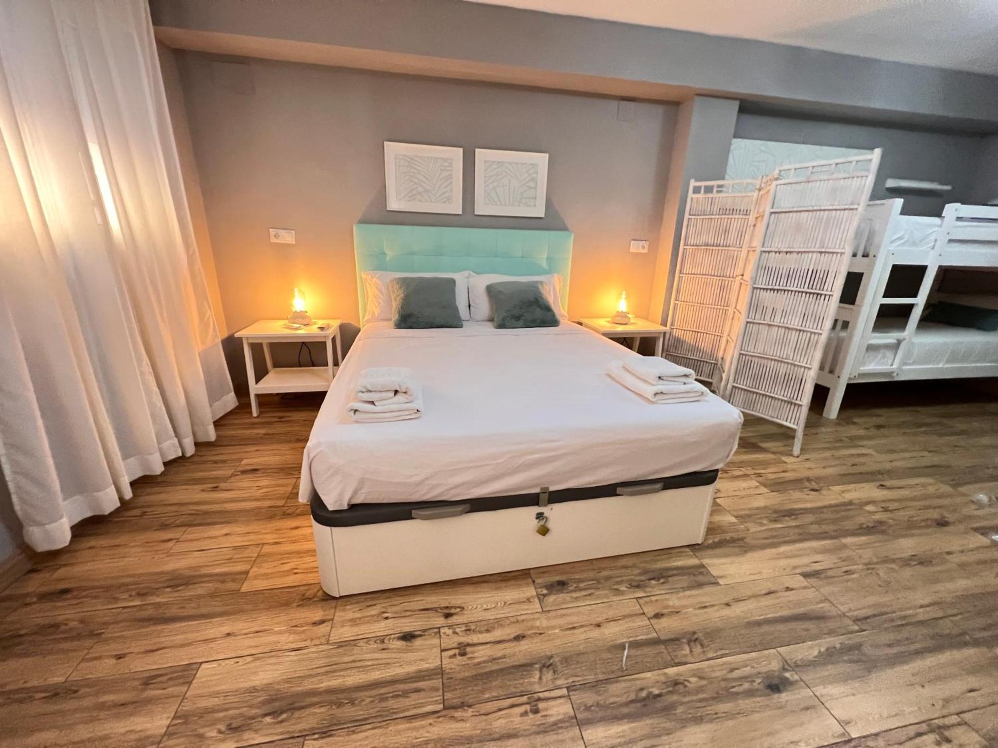 Nuestra Casita De Marmoles Parking Incluido 2 Bicis Gratis Apartment มาลากา ภายนอก รูปภาพ